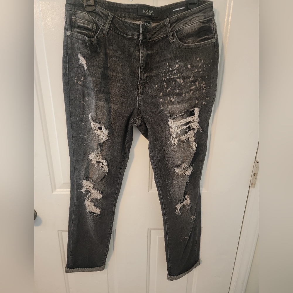 Judy Blue black Distresed Jeans - 13/31 EUC
